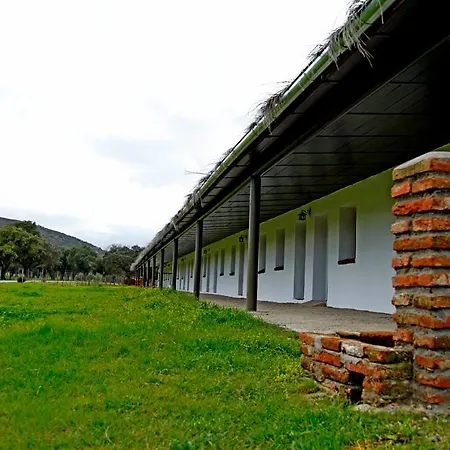 Rural Puerta De Monfrague Hotel Villarreal de San Carlos