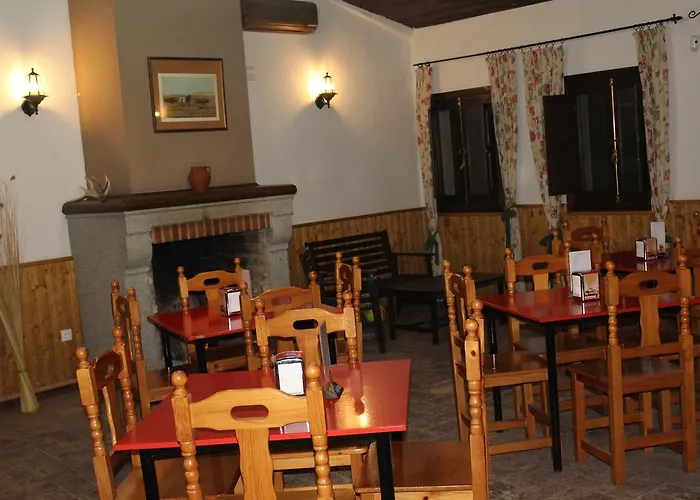 Rural Puerta De Monfragüe Hotel *