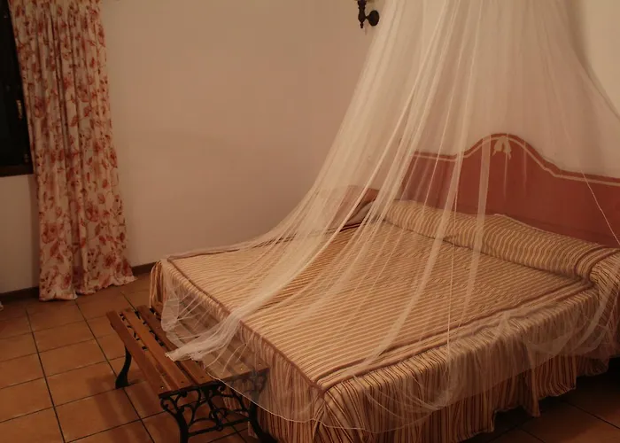 Hotel Rural Puerta De Monfragüe Villarreal de San Carlos